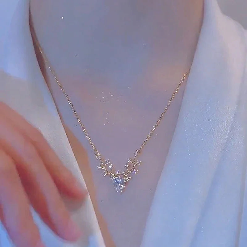 Fashion Jewelry One Deer Has You Little Elk Necklace for Women High-end Temperament Wild Collarbone Chain Pendant Birthday Gift