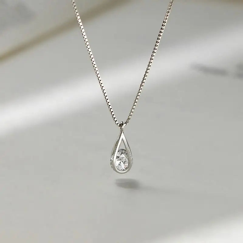Korean Sparkling Starry Zircon Pendant Necklace For Women Jewelry 2026 Trending New Fashion Women's Silver Color Necklaces