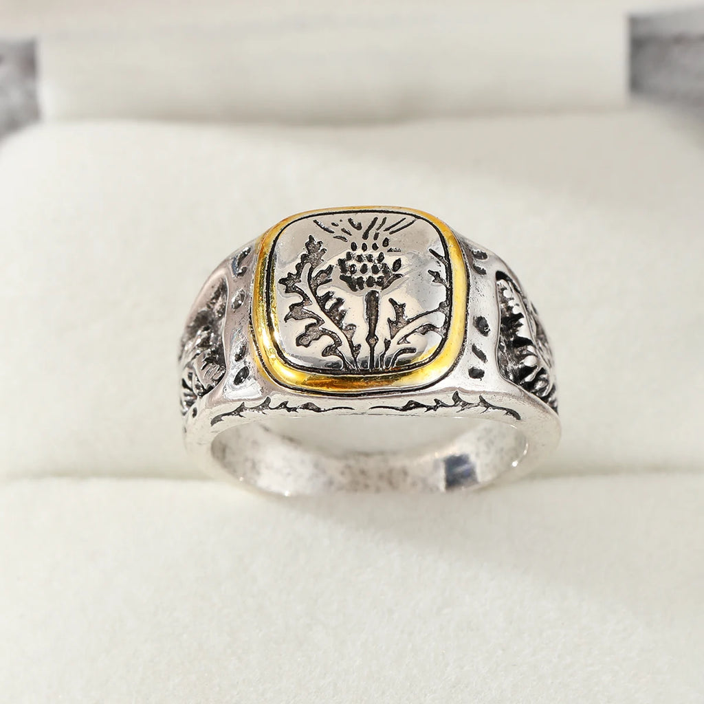 Retro Two-Color Floral Relief Square-Shaped Engraved Copper Jewelry Ring for Ladies, a Streetwear Daily Accessory